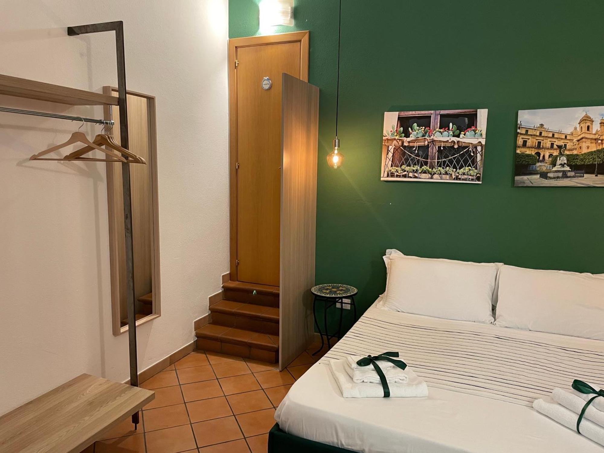 Bnb San Barnaba Catânia Exterior foto
